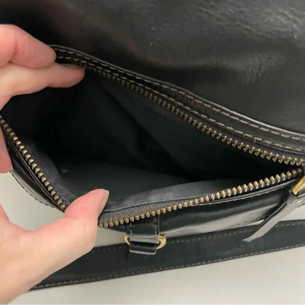 Vintage Fossil Purse Crossbody Leather Pockets Buckle Adjustable Black Bronze - Picture 4 of 16